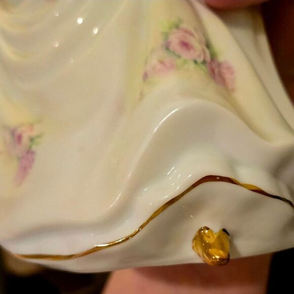 Elegant Porcelain Figurine with Floral Accents DANCING LADY 8 INCHES - Picture 8 of 8